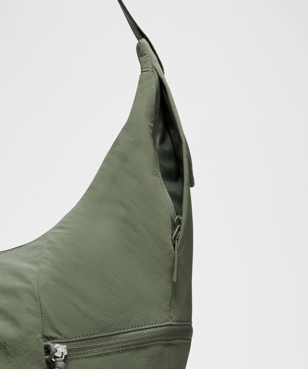 Extra-Large Slouchy Shoulder Bag 24L Sassy Sage