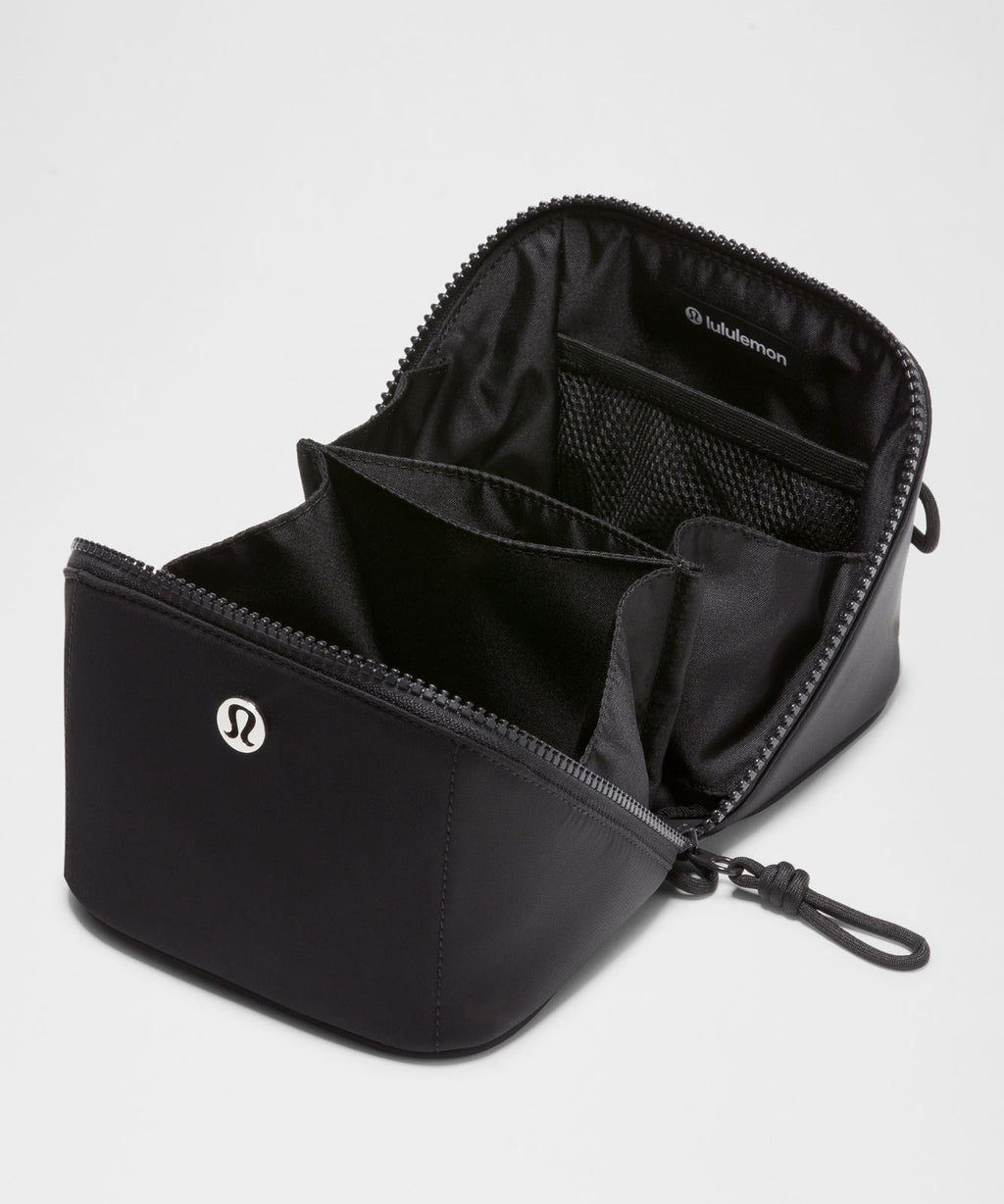Open-Flat Toiletry Bag Small Black/Silver