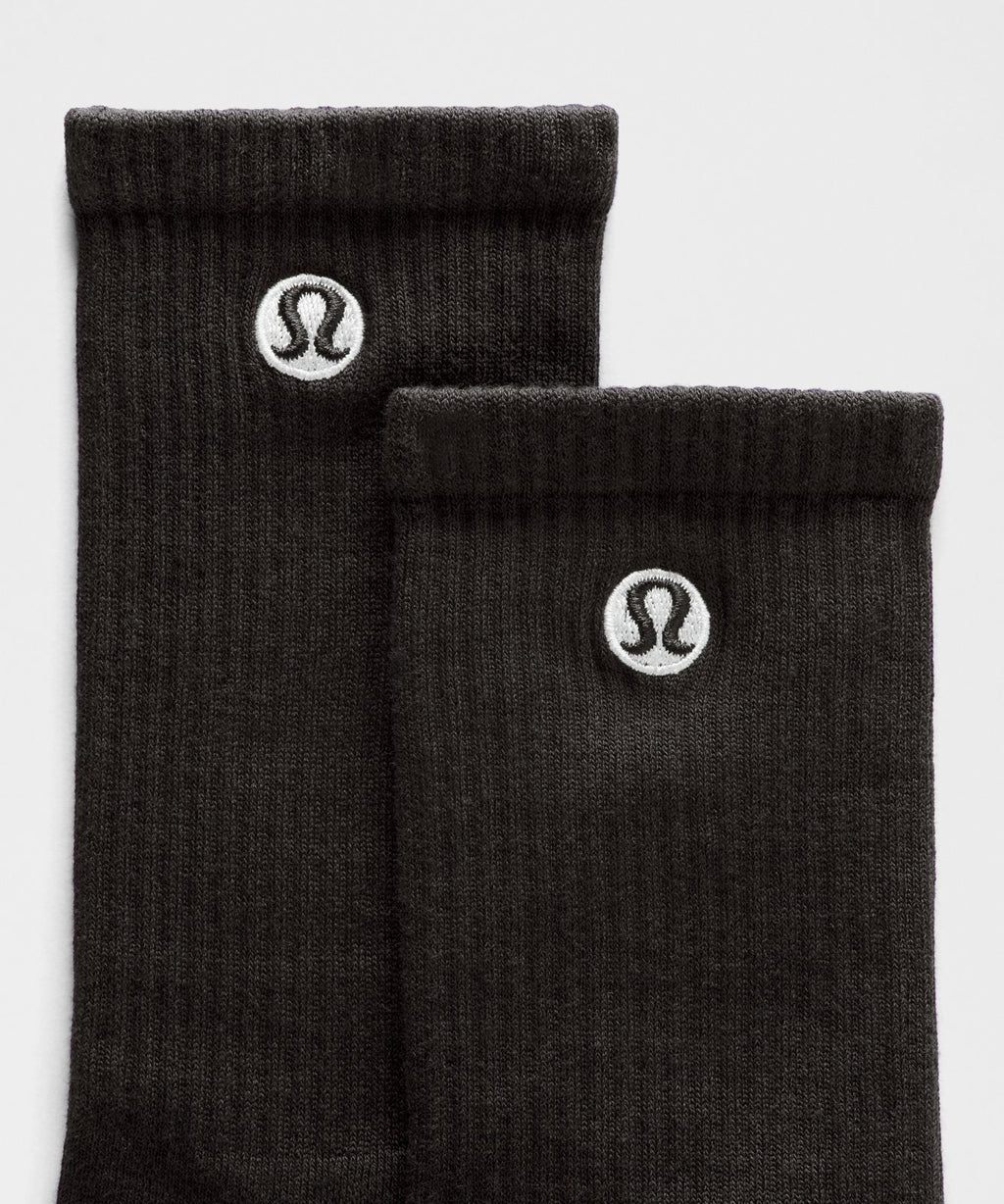 Unisex Daily Essential Crew Socks Black