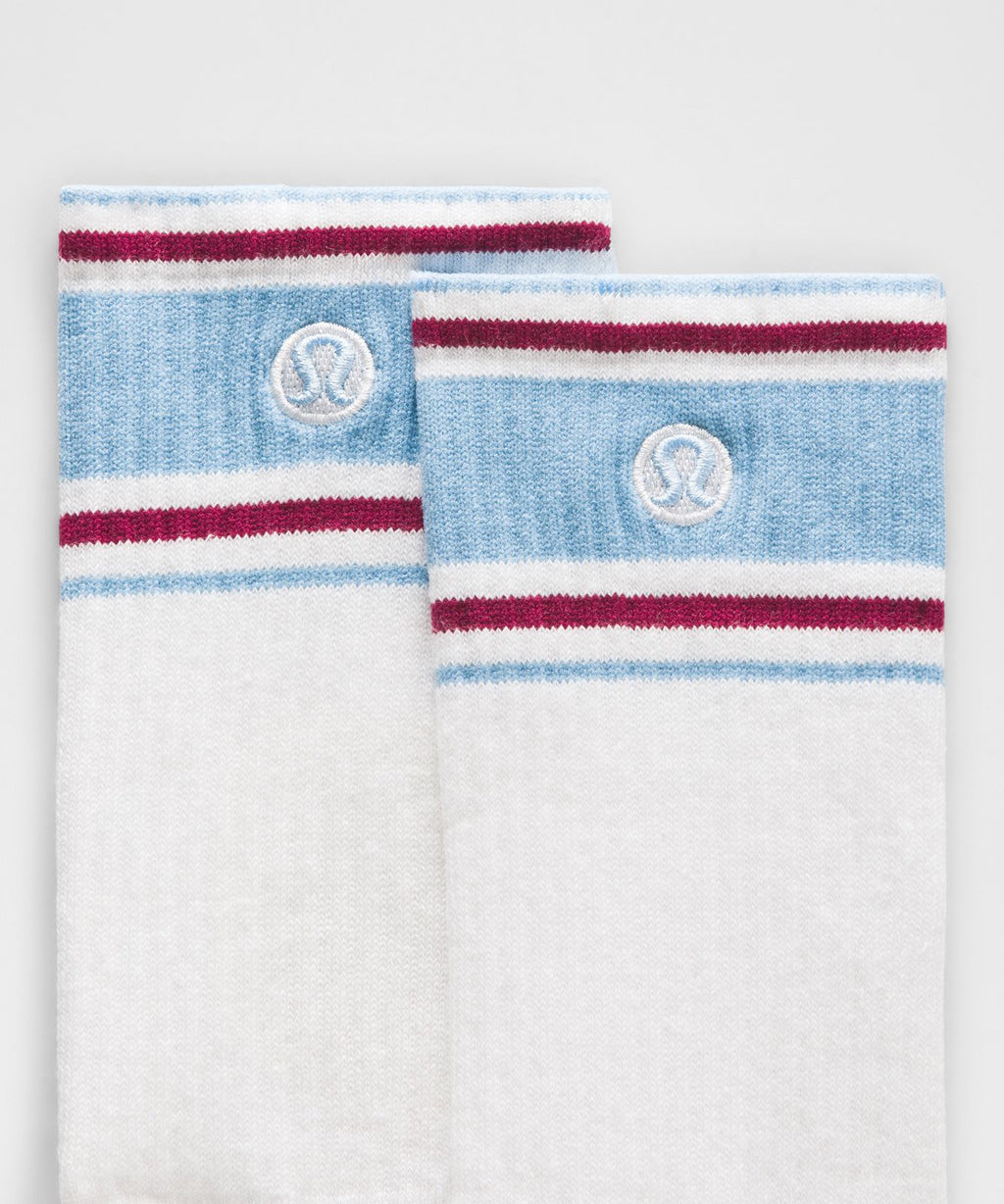 Unisex Daily Essential Crew Socks *Retro Stripe White/Dreamy Blue/Raspberry Rave