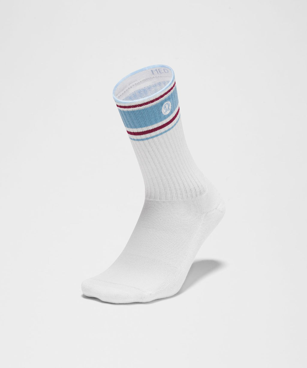 Unisex Daily Essential Crew Socks *Retro Stripe White/Dreamy Blue/Raspberry Rave