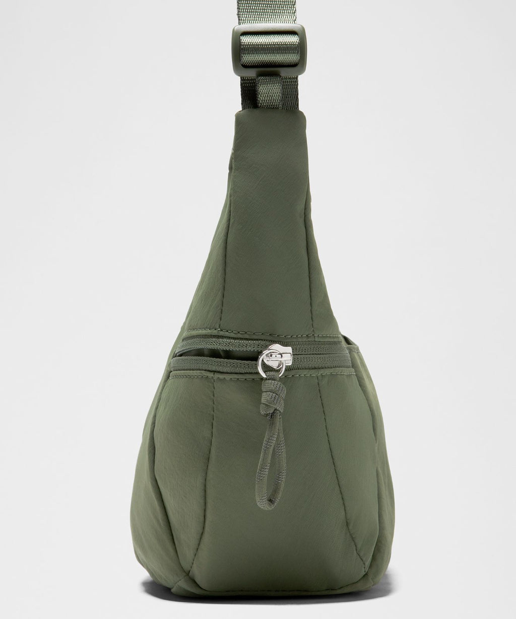 Small Slouchy Sling Bag 3L Sassy Sage