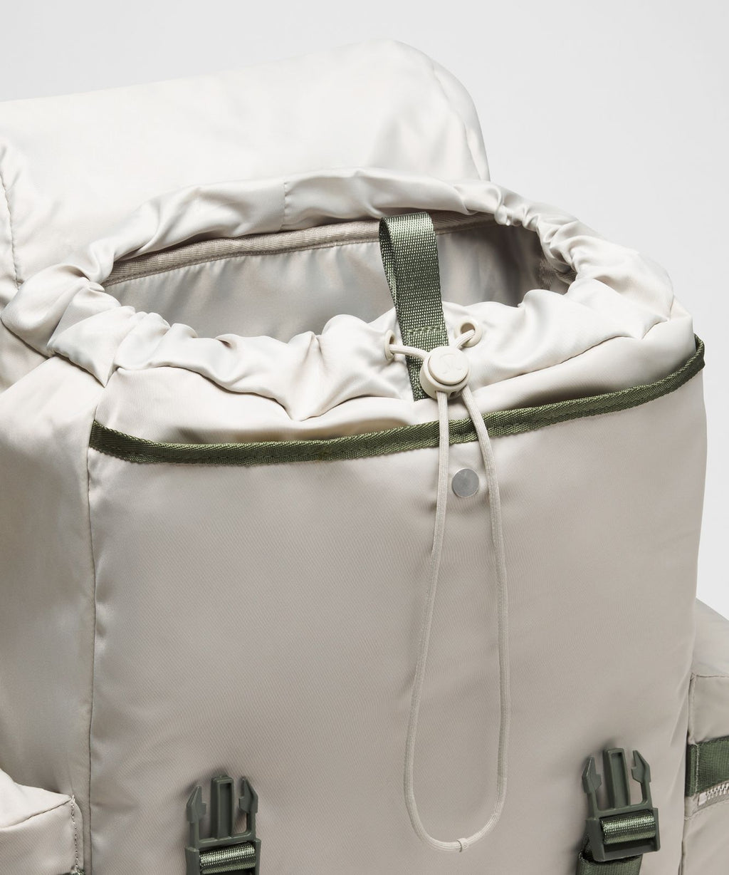 Wunderlust Backpack 25L Hailstone Grey/Sassy Sage/Silver