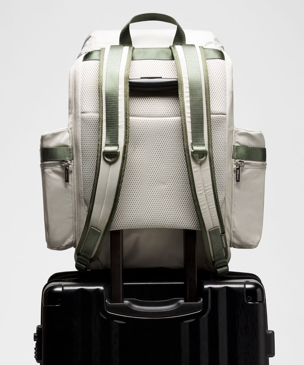 Wunderlust Backpack 25L Hailstone Grey/Sassy Sage/Silver