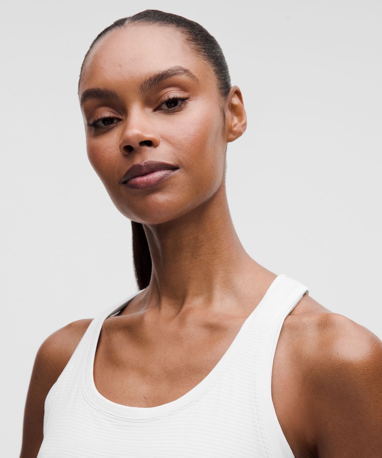 Swiftly Tech Racerback Tank Top 2.0 *Hip Length White/White