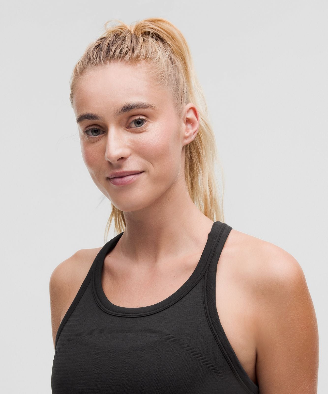 Swiftly Tech Cropped Racerback Tank Top 2.0 Black/Black