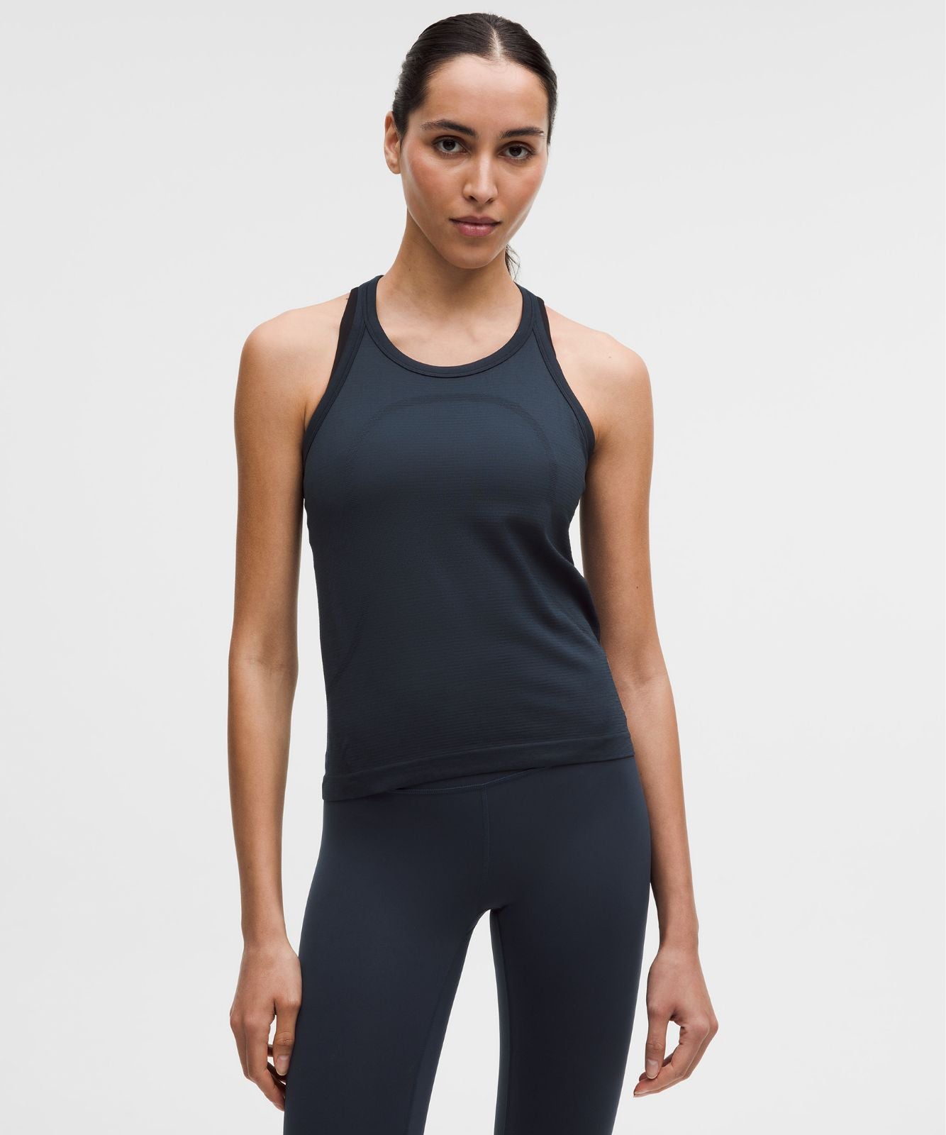 Swiftly Tech Round-Neck Racerback Tank Top 2.0 *Waist Length True Navy/True Navy