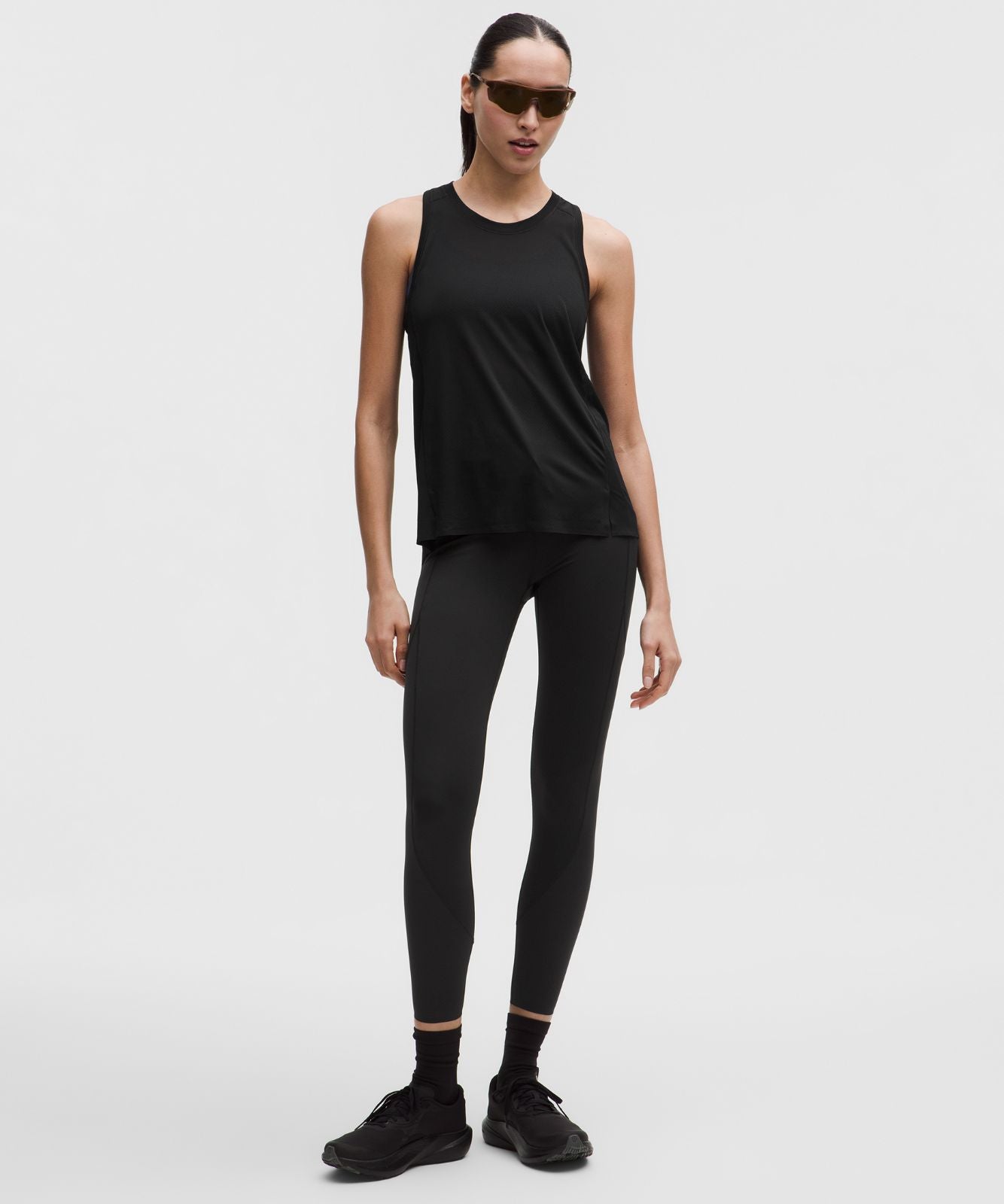 Fast and Free Singlet *Perforated Stripe Black