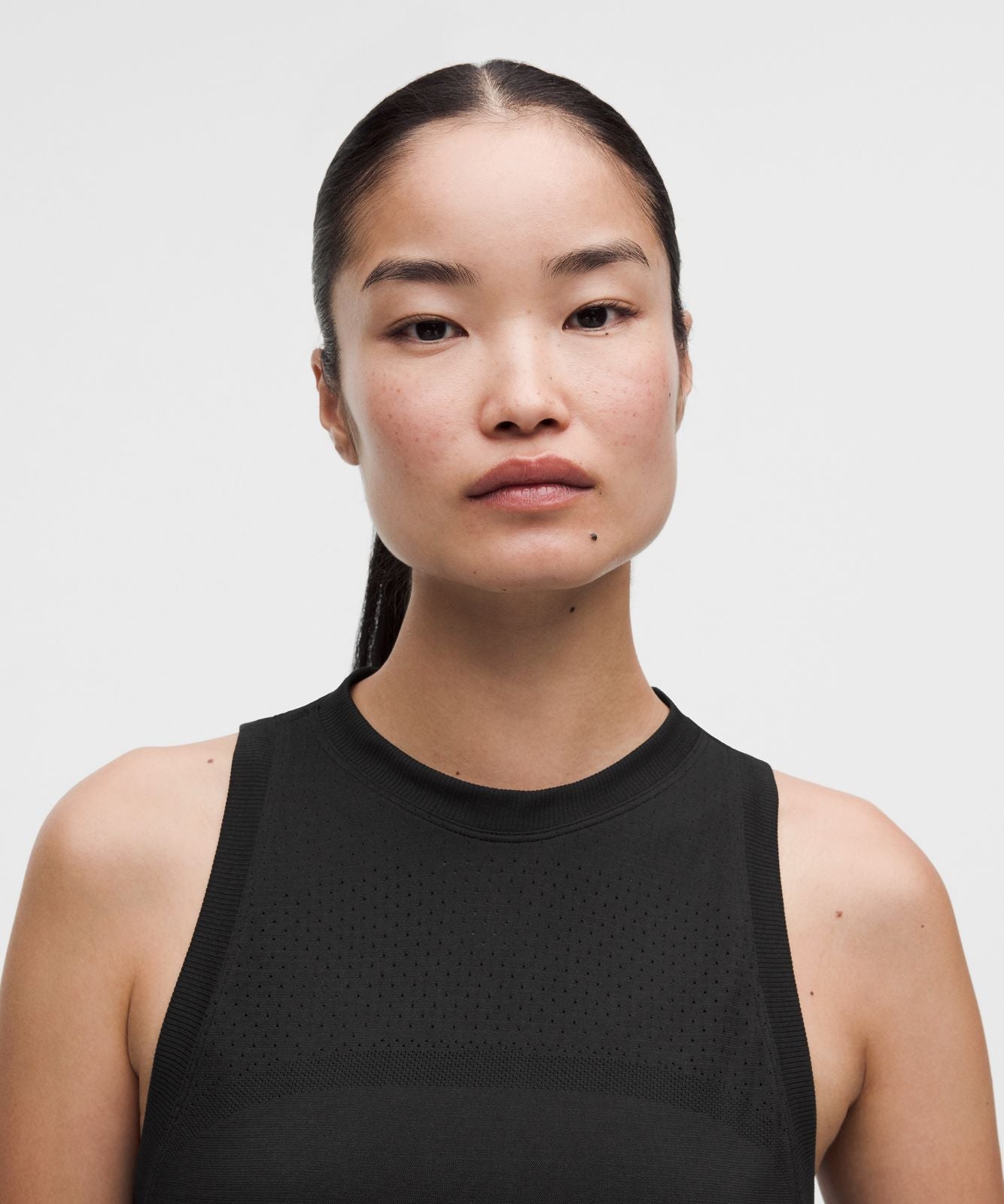 Swiftly Relaxed Tank Top Hip Length *Logo Black