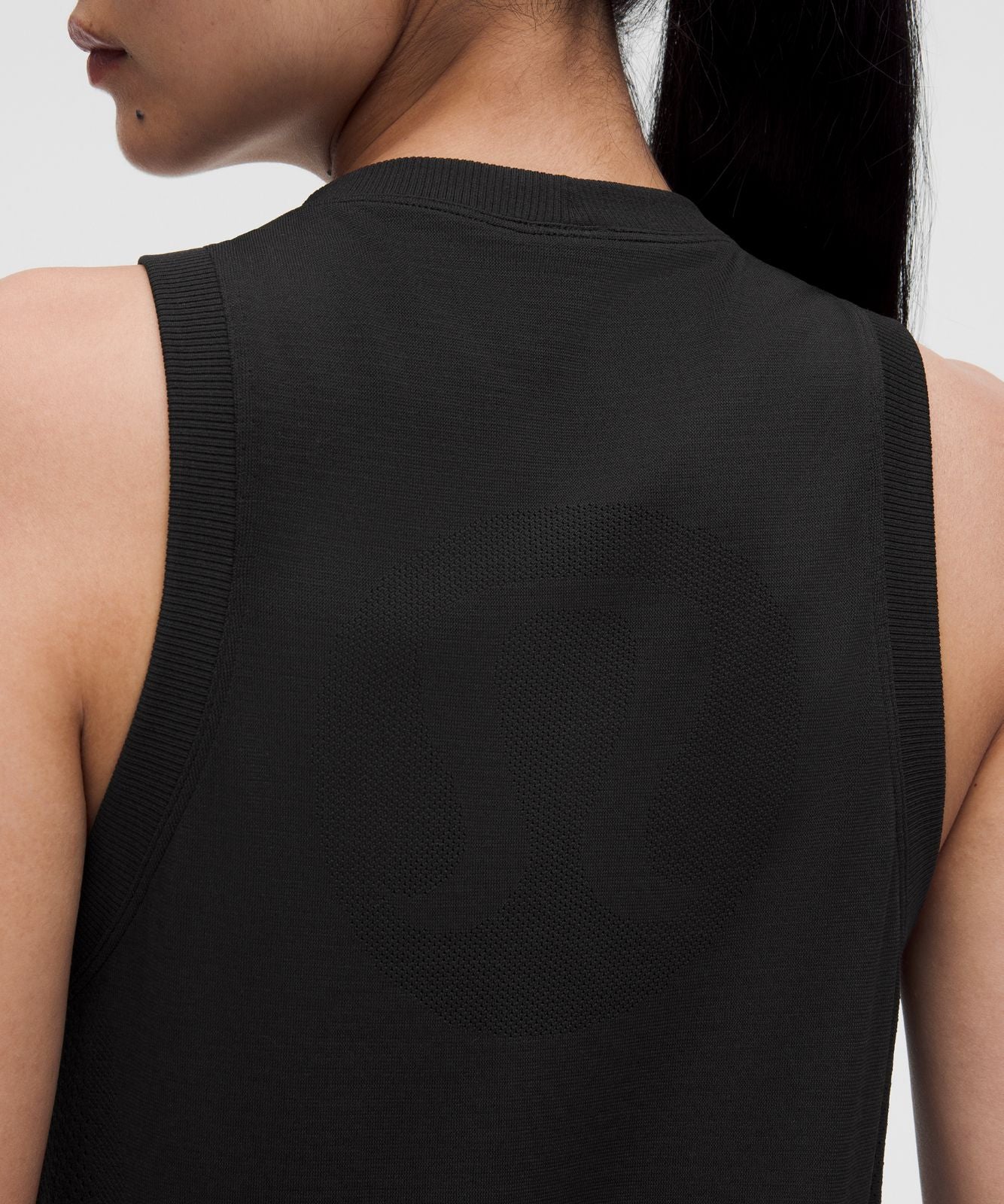 Swiftly Relaxed Tank Top Hip Length *Logo Black