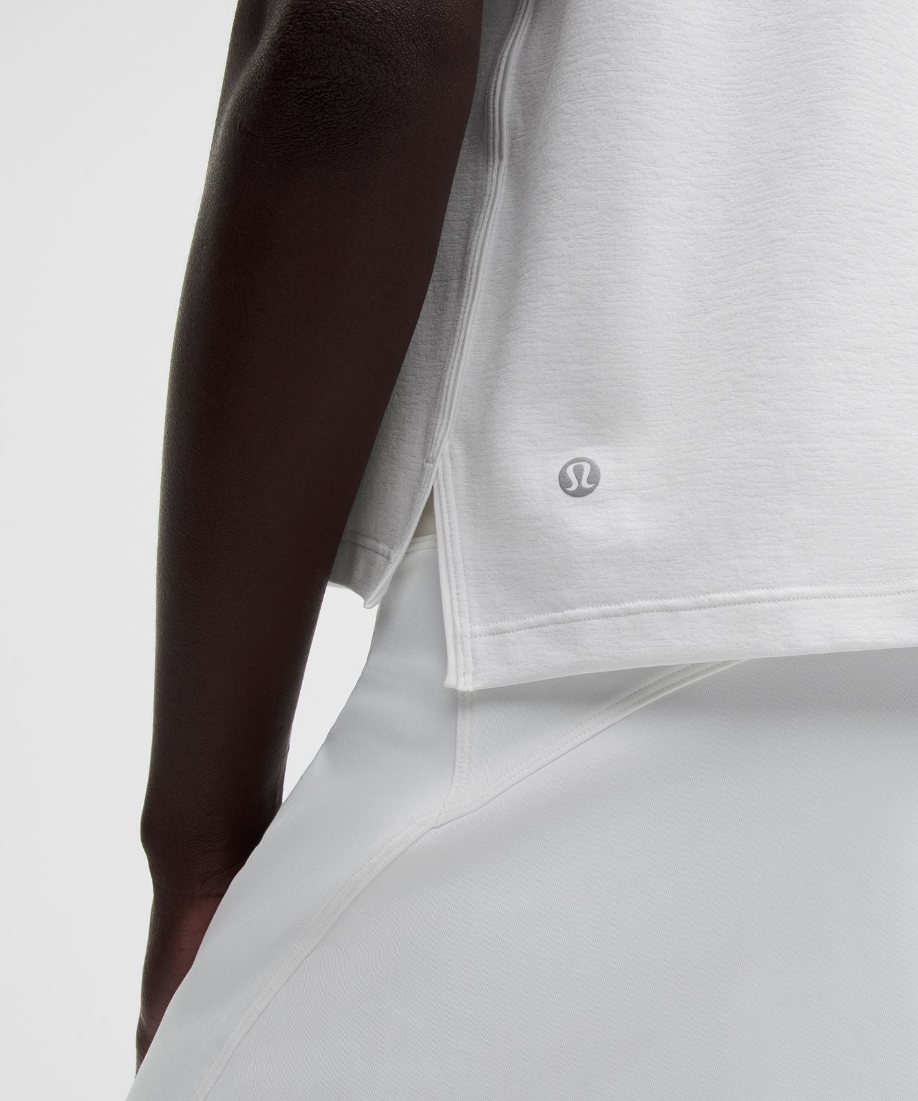 Relaxed-Fit Muscle Tank Top *Trim White/White