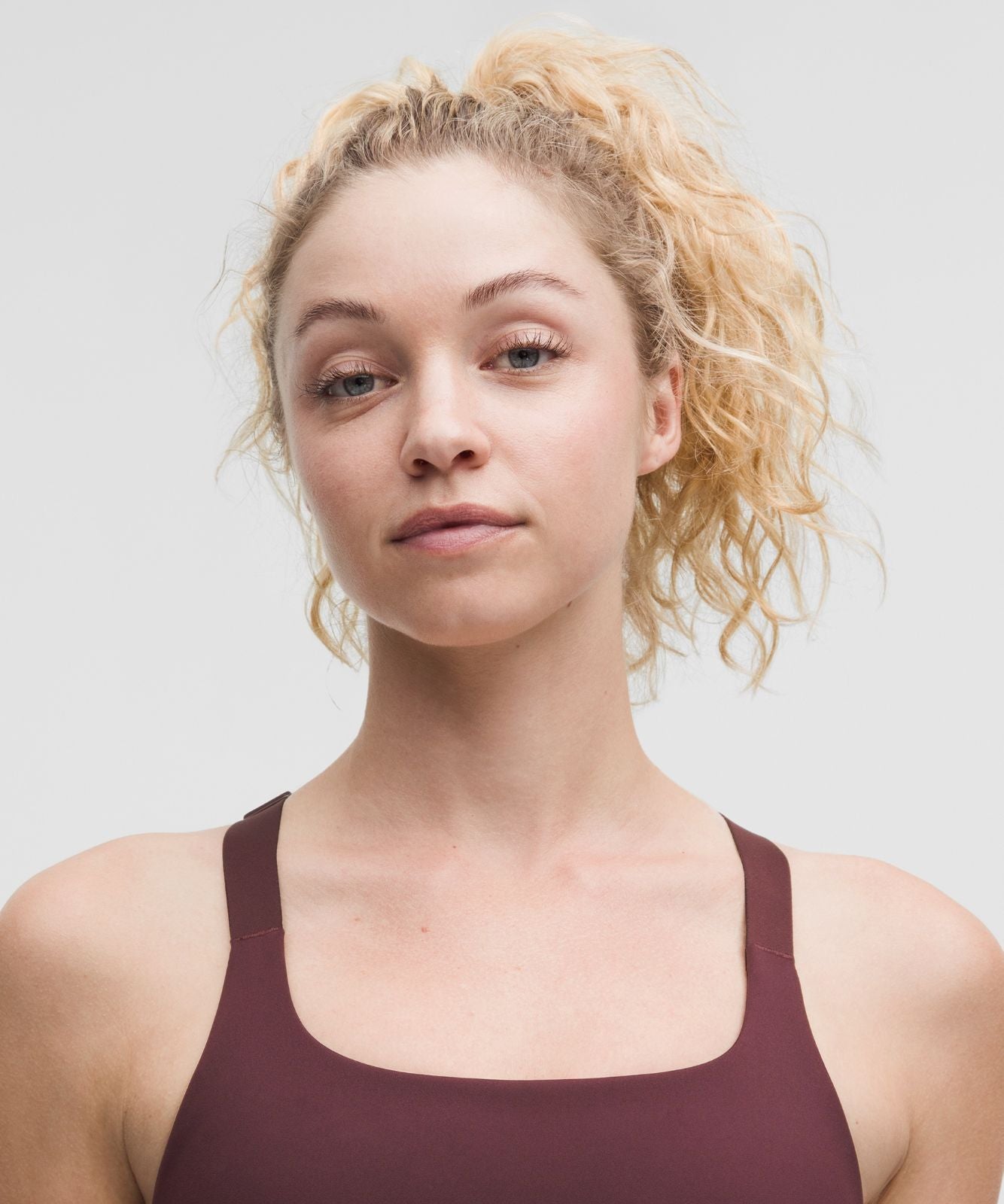 Ultralu Square-Neck Workout Bra *Medium Support, B/C Cup Goodnight Plum