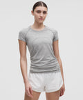 Swiftly Tech Short-Sleeve Shirt 2.0 *Hip Length Slate/White