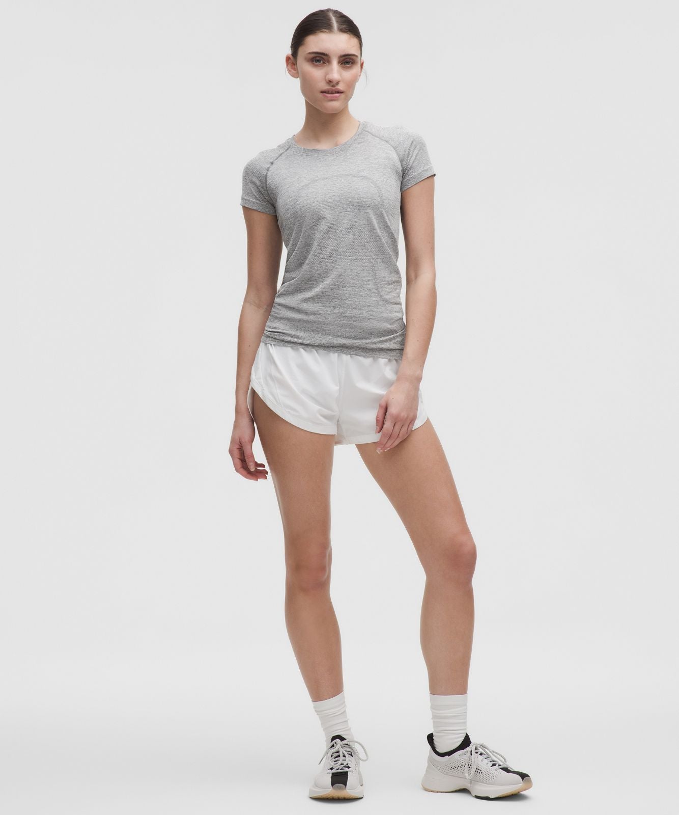 Swiftly Tech Short-Sleeve Shirt 2.0 *Hip Length Slate/White