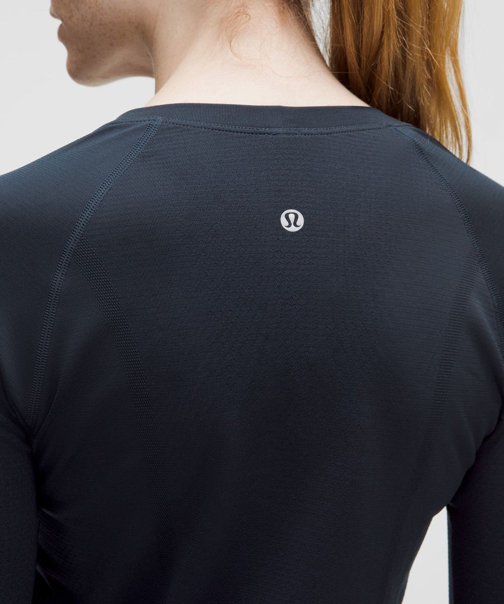 Swiftly Tech Long-Sleeve Shirt 2.0 *Hip Length True Navy/True Navy