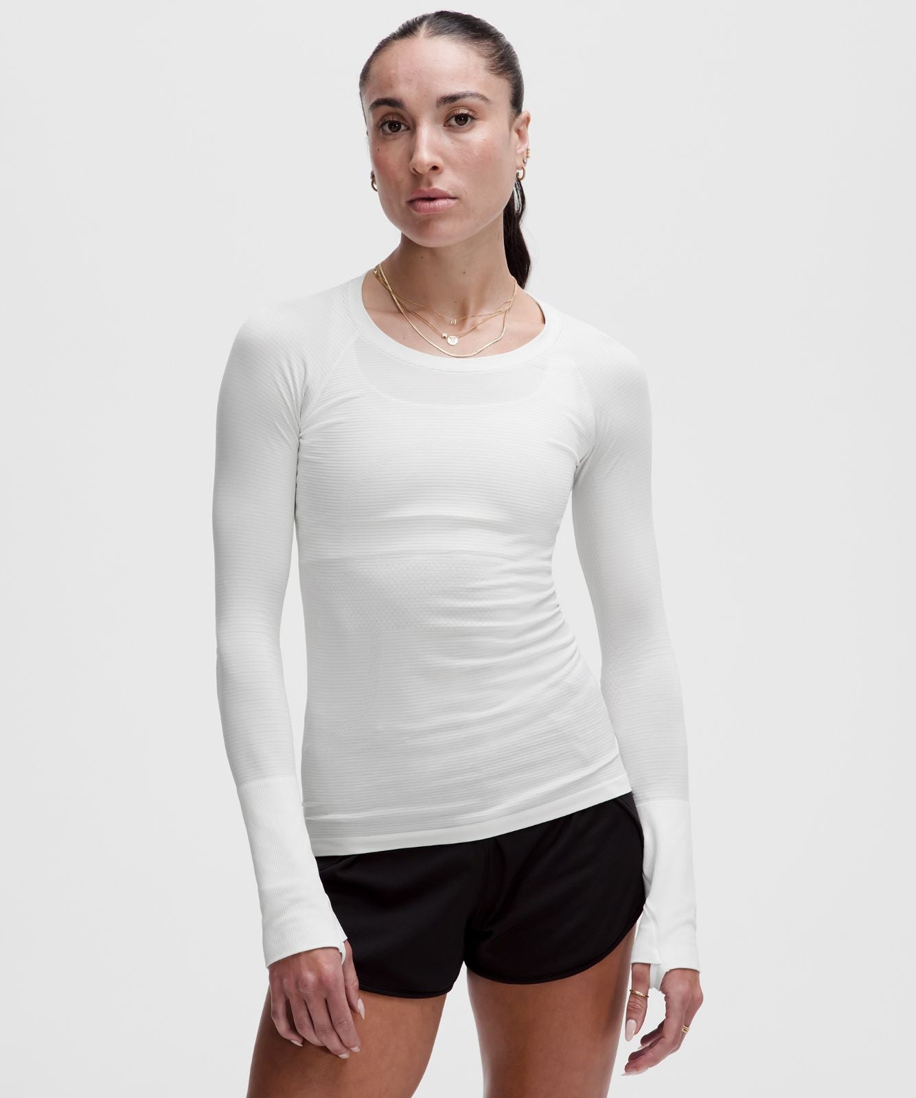 Swiftly Tech Long-Sleeve Shirt 2.0 *Hip Length White/White