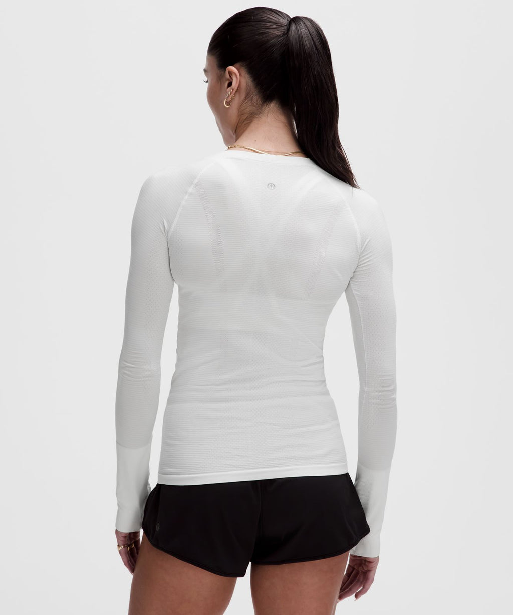 Swiftly Tech Long-Sleeve Shirt 2.0 *Hip Length White/White