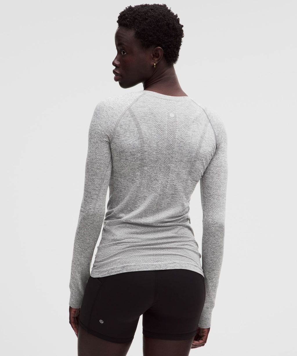Swiftly Tech Long-Sleeve Shirt 2.0 *Hip Length Slate/White