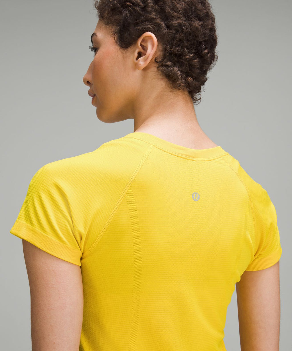 Swiftly Tech Short-Sleeve Shirt 2.0 *Hip Length Maize Yellow/Maize Yellow