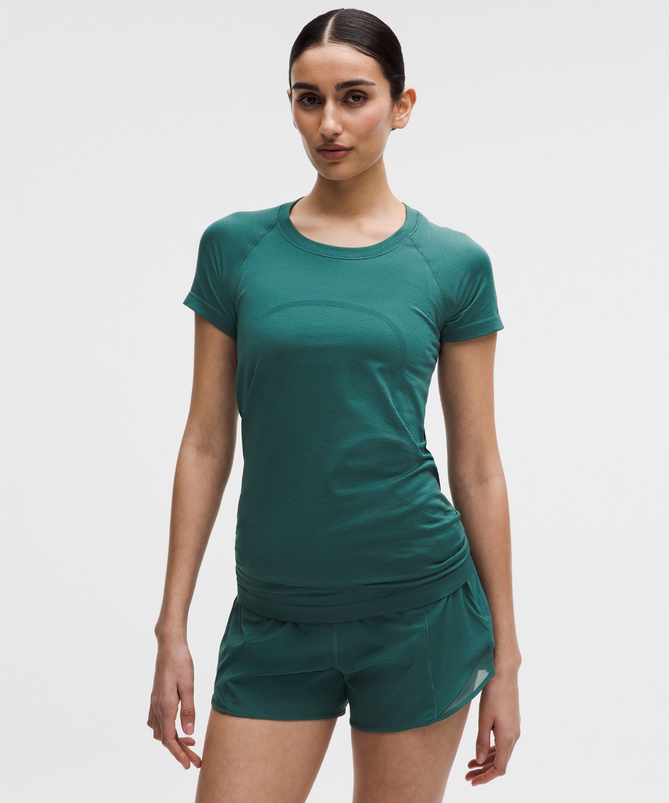 Swiftly Tech Short-Sleeve Shirt 2.0 *Hip Length Deep Marina/Deep Marina