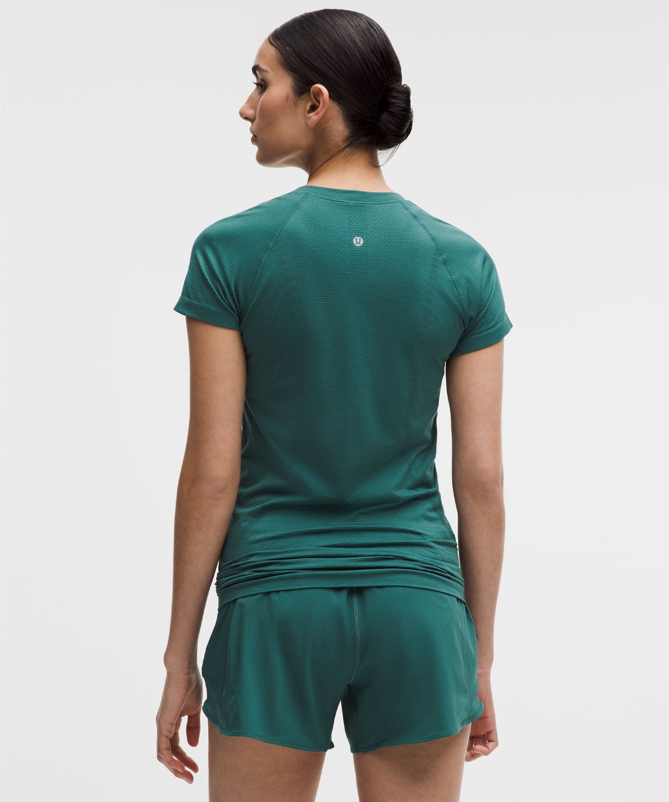 Swiftly Tech Short-Sleeve Shirt 2.0 *Hip Length Deep Marina/Deep Marina