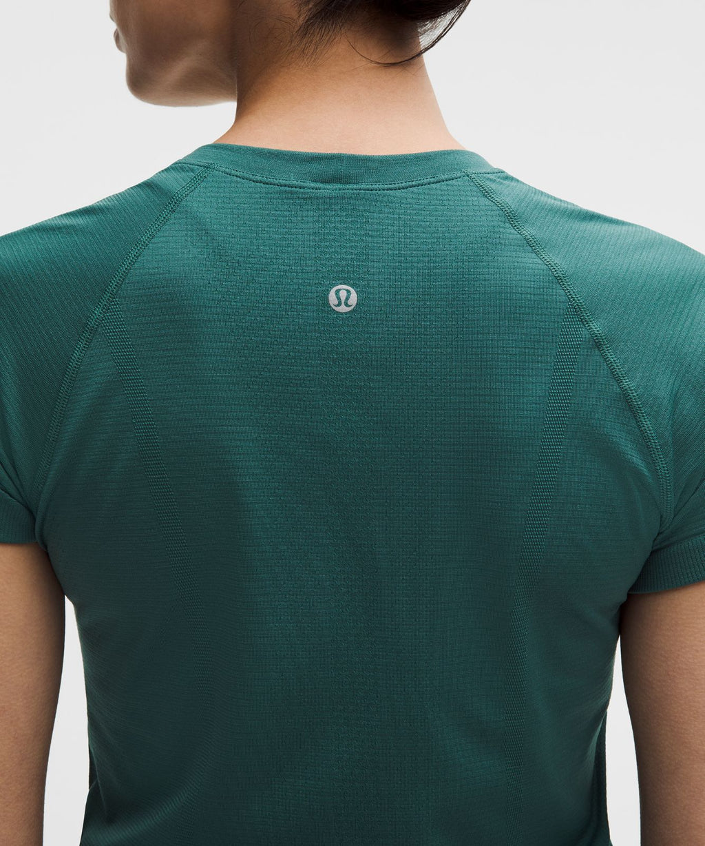 Swiftly Tech Short-Sleeve Shirt 2.0 *Hip Length Deep Marina/Deep Marina