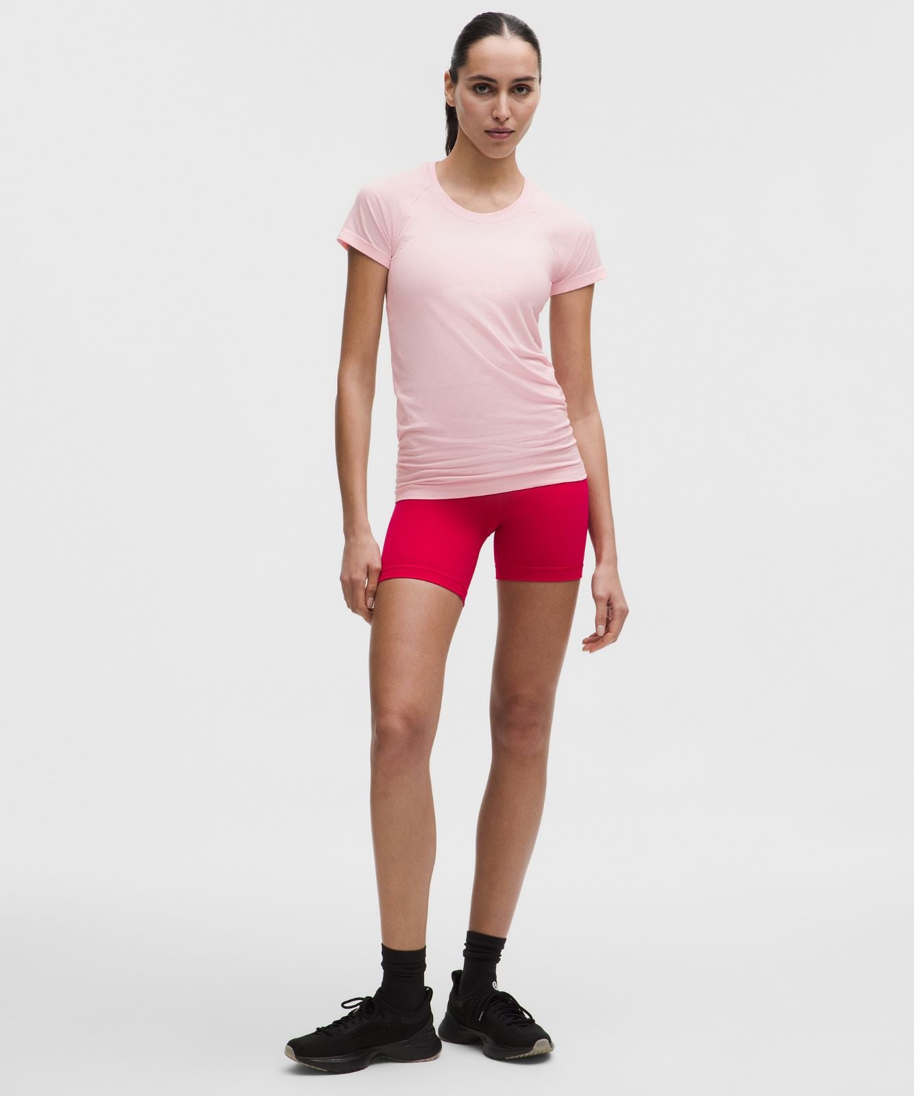 Swiftly Tech Short-Sleeve Shirt 2.0 *Hip Length Pink Pearl/Pink Pearl