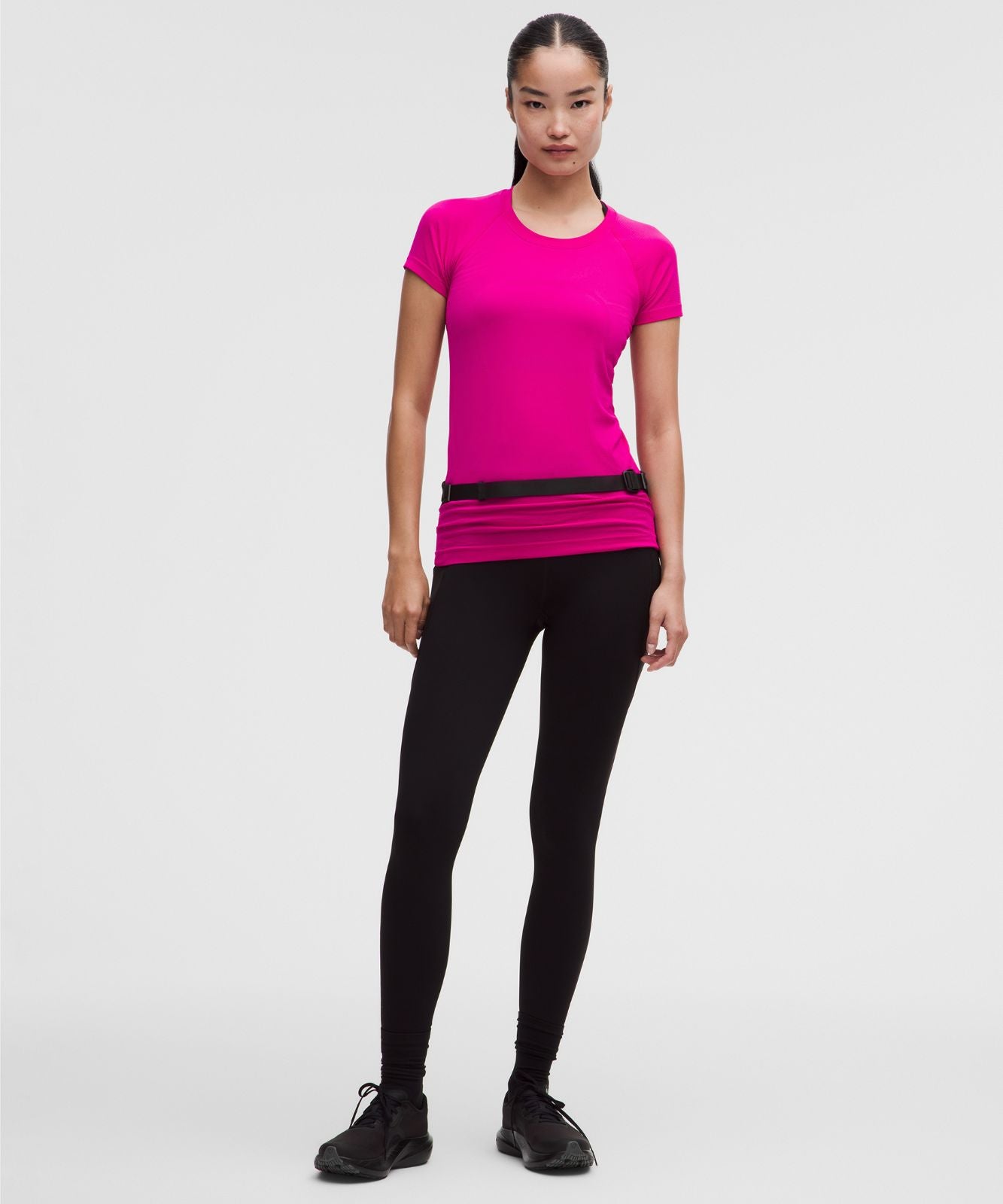 Swiftly Tech Short-Sleeve Shirt 2.0 *Hip Length Pink Flare/Pink Flare