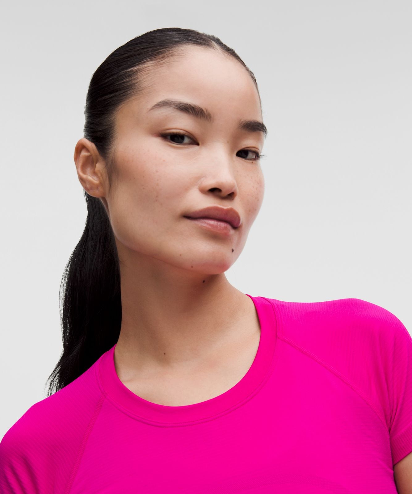 Swiftly Tech Short-Sleeve Shirt 2.0 *Hip Length Pink Flare/Pink Flare