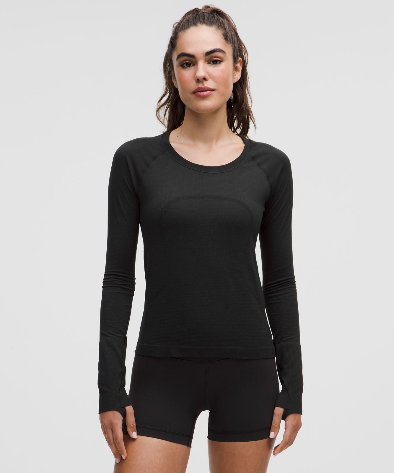 Swiftly Tech Long-Sleeve Shirt 2.0 *Waist Length Black/Black
