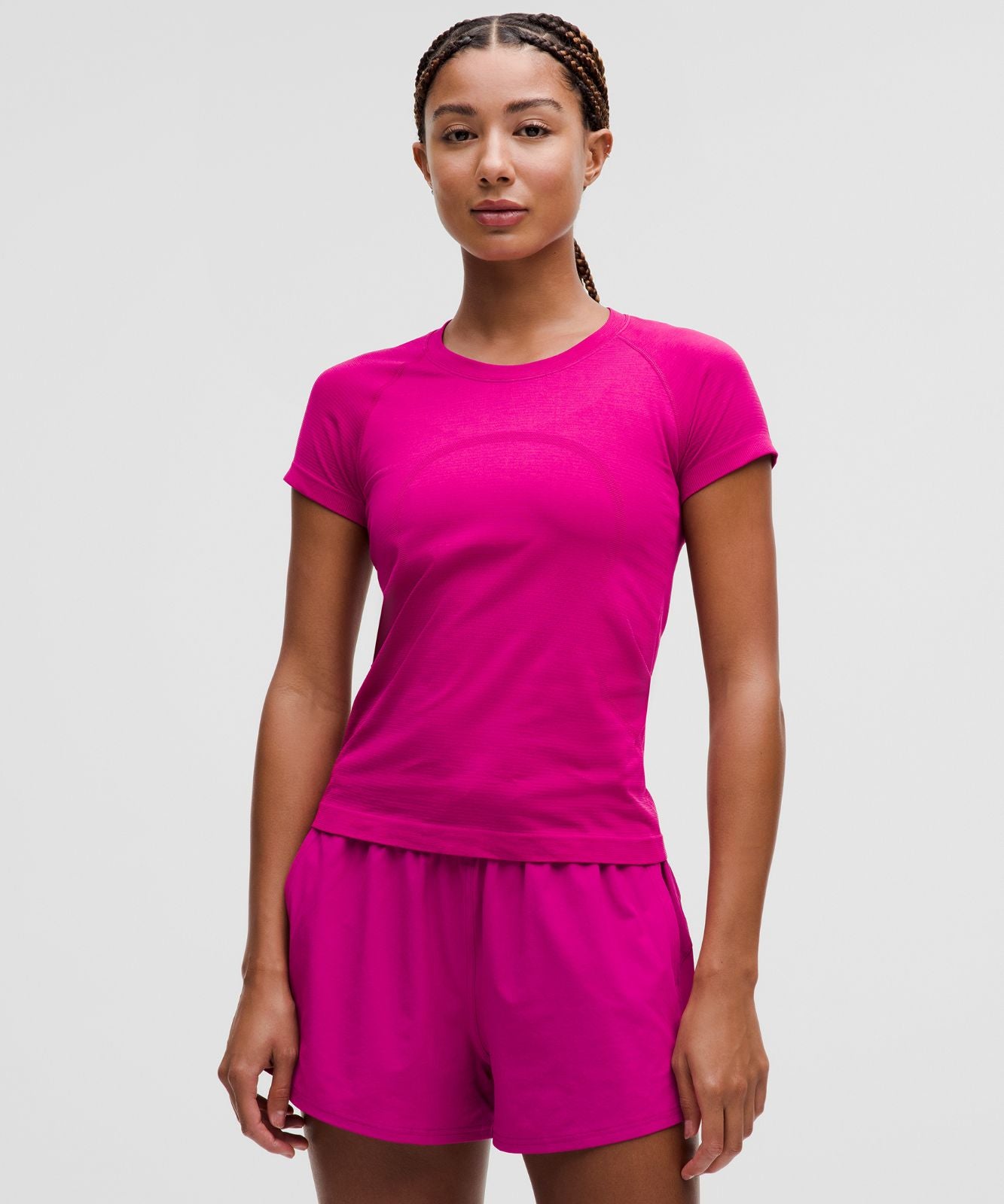 Swiftly Tech Short-Sleeve Shirt 2.0 *Waist Length Ripened Raspberry/Ripened Raspberry