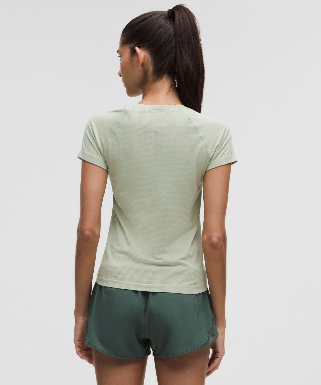 Swiftly Tech Short-Sleeve Shirt 2.0 *Waist Length Fog Green/Fog Green
