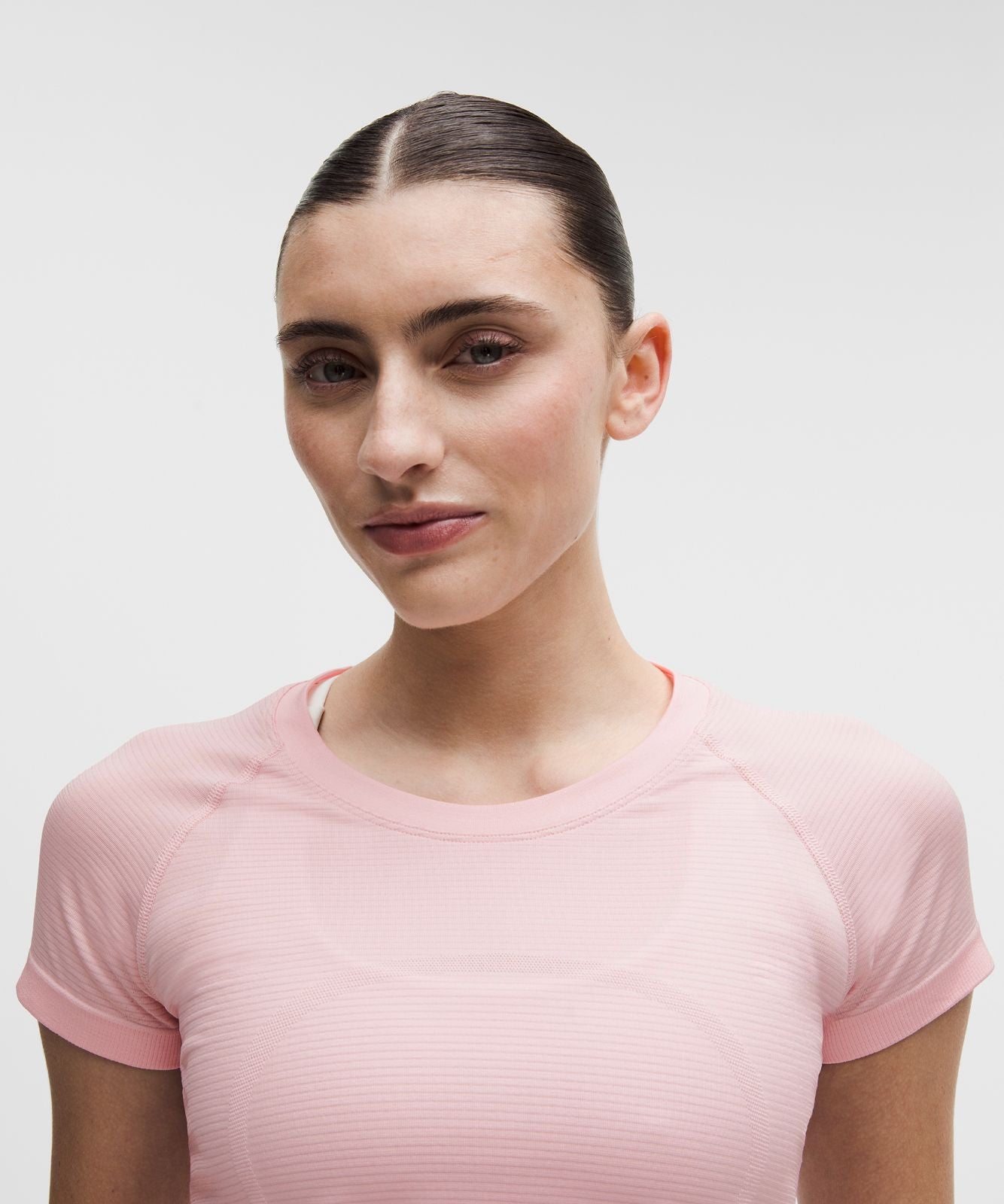 Swiftly Tech Short-Sleeve Shirt 2.0 *Waist Length Pink Pearl/Pink Pearl