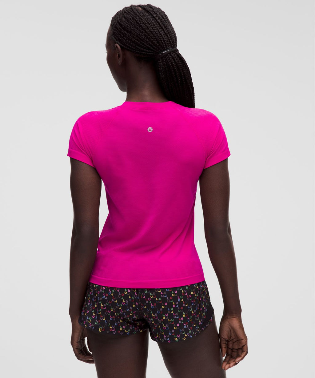 Swiftly Tech Short-Sleeve Shirt 2.0 *Waist Length Pink Flare/Pink Flare