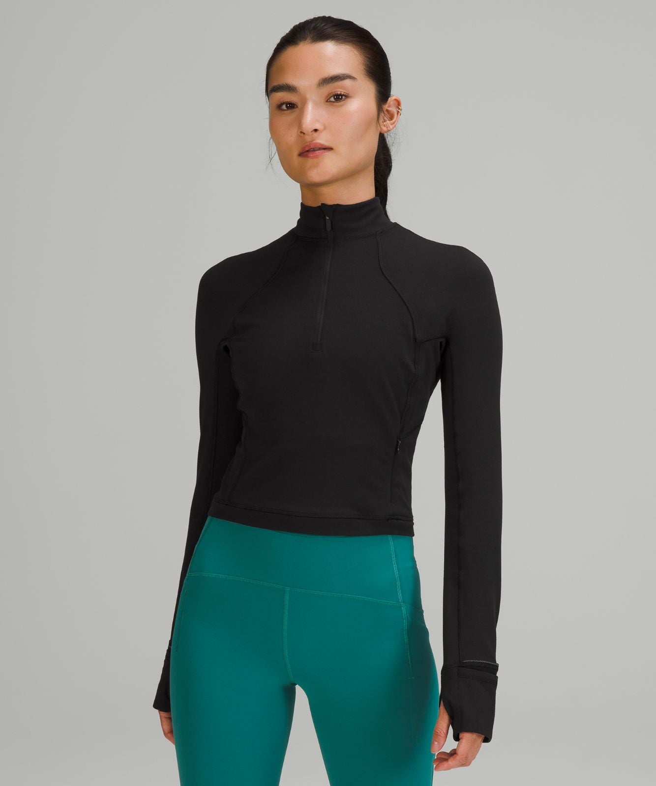 It's Rulu Cropped Half Zip Black