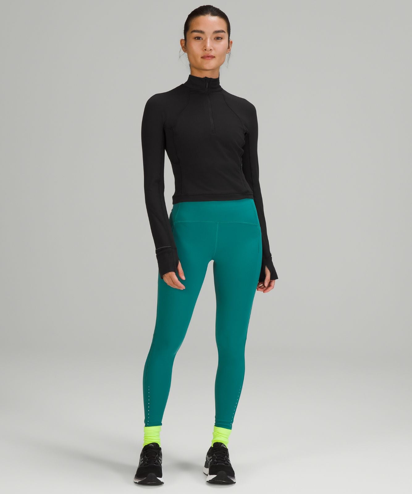 It's Rulu Cropped Half Zip Black