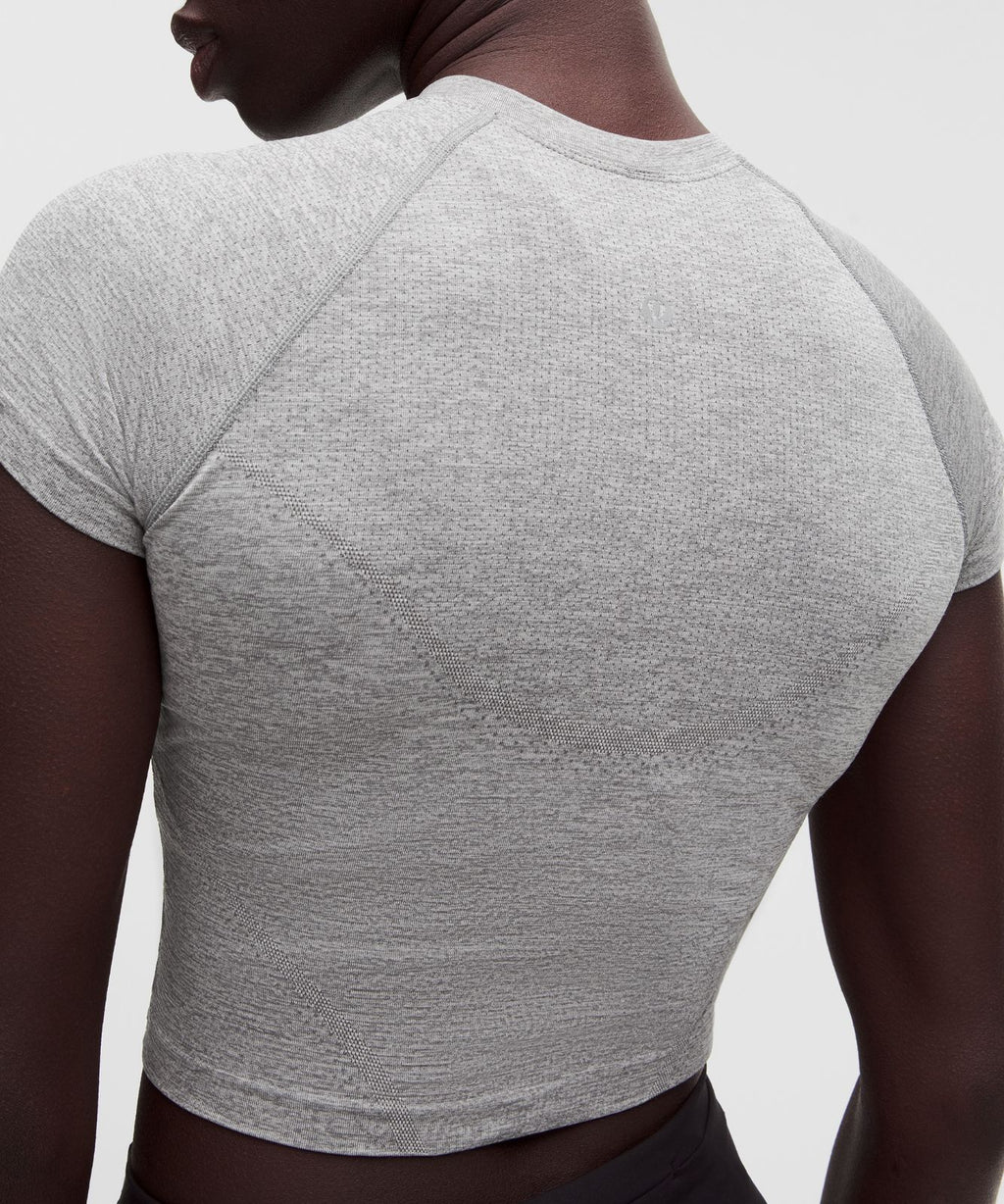 Swiftly Tech Cropped Short-Sleeve Shirt 2.0 Slate/White
