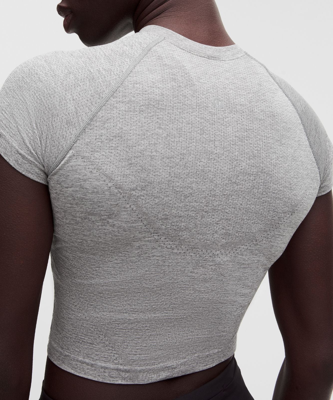 Swiftly Tech Cropped Short-Sleeve Shirt 2.0 Slate/White