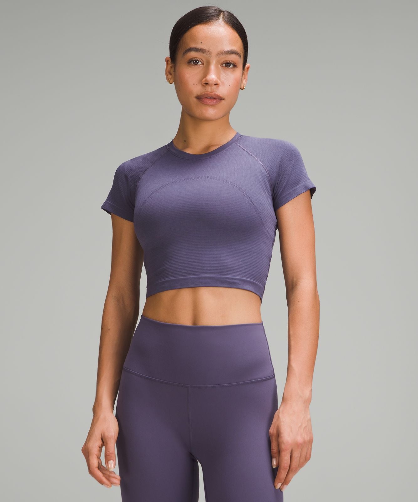 Swiftly Tech Cropped Short-Sleeve Shirt 2.0 Nightfall/Nightfall