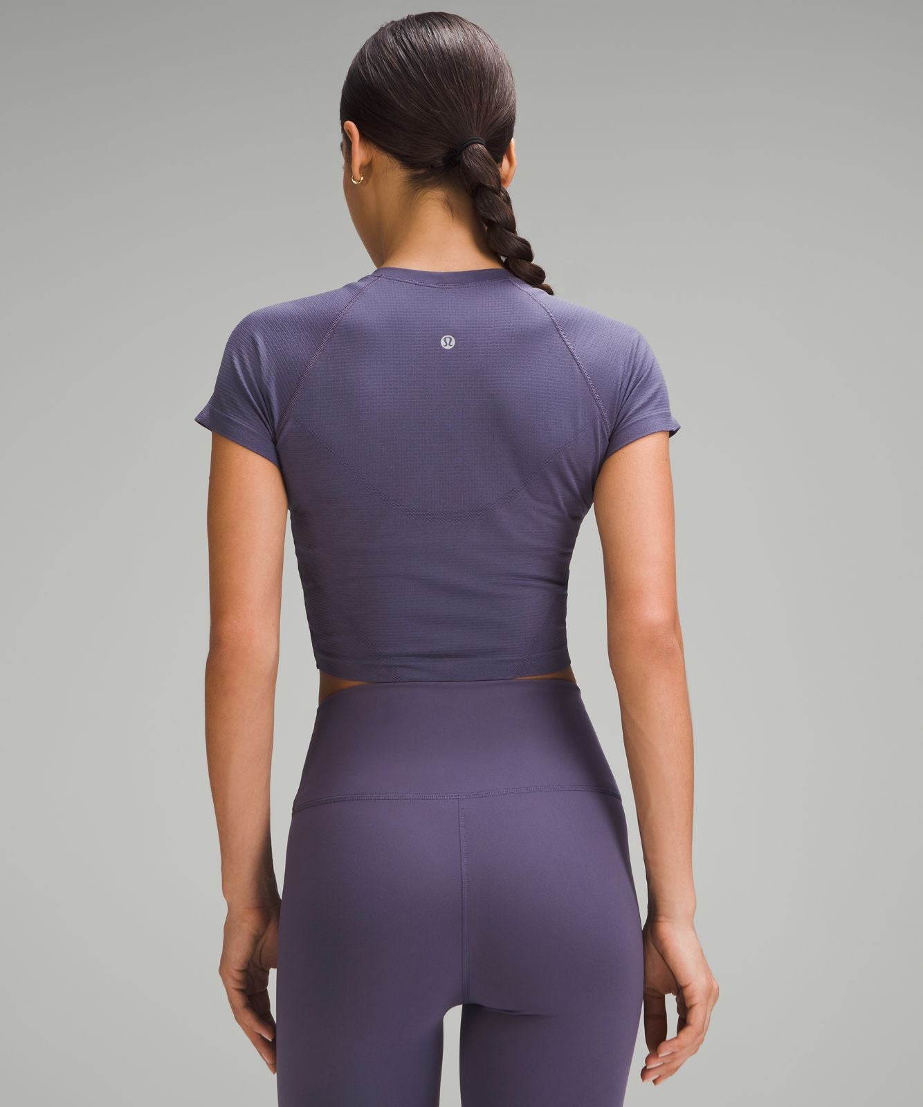 Swiftly Tech Cropped Short-Sleeve Shirt 2.0 Nightfall/Nightfall