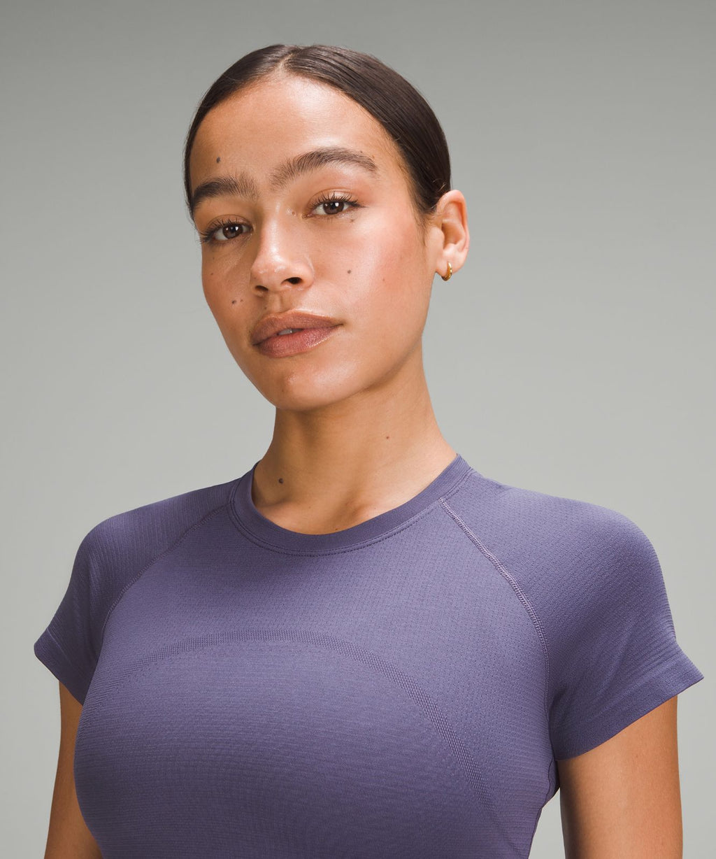 Swiftly Tech Cropped Short-Sleeve Shirt 2.0 Nightfall/Nightfall