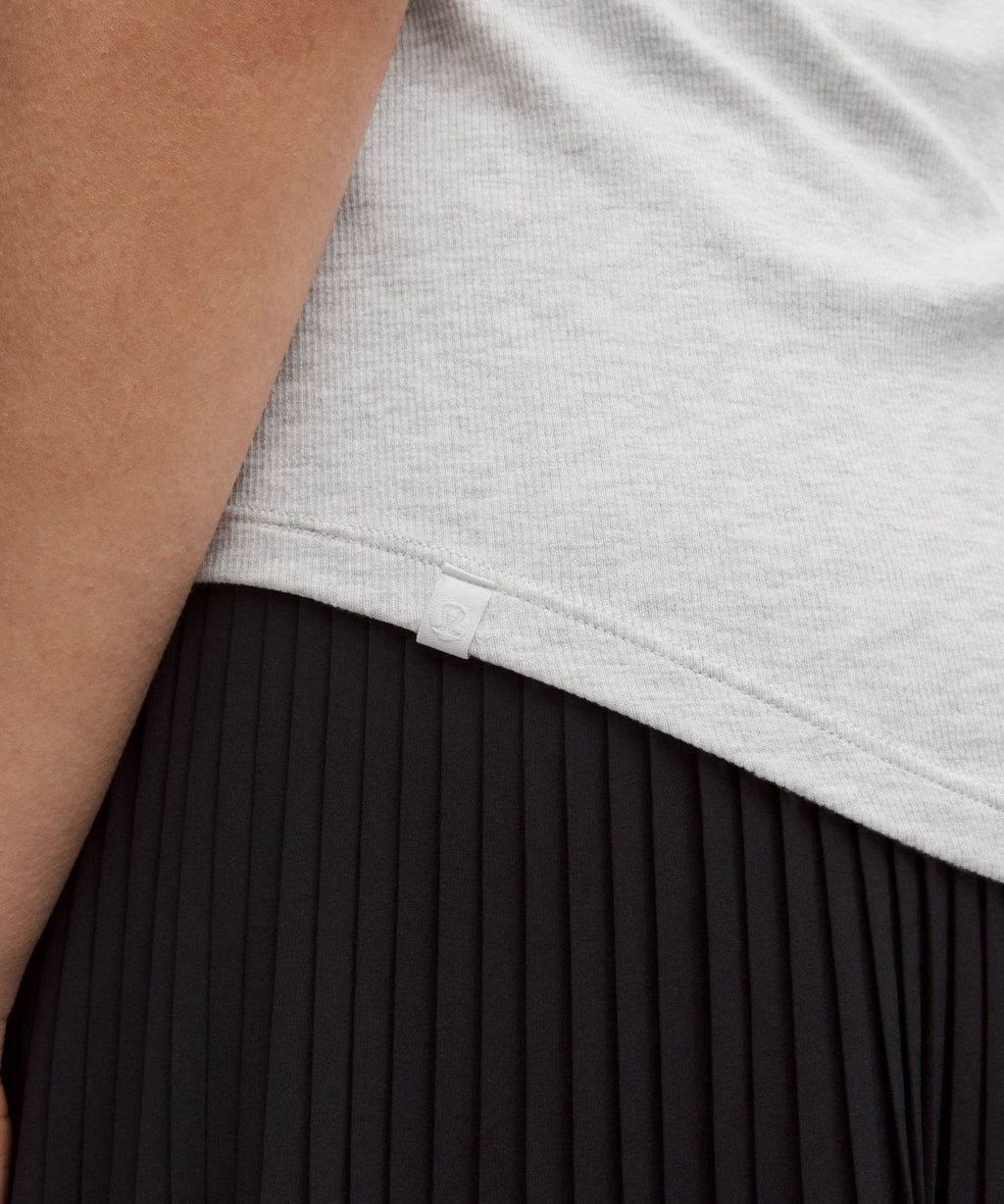 Hold Tight Short-Sleeve Shirt Heathered Core Ultra Light Grey