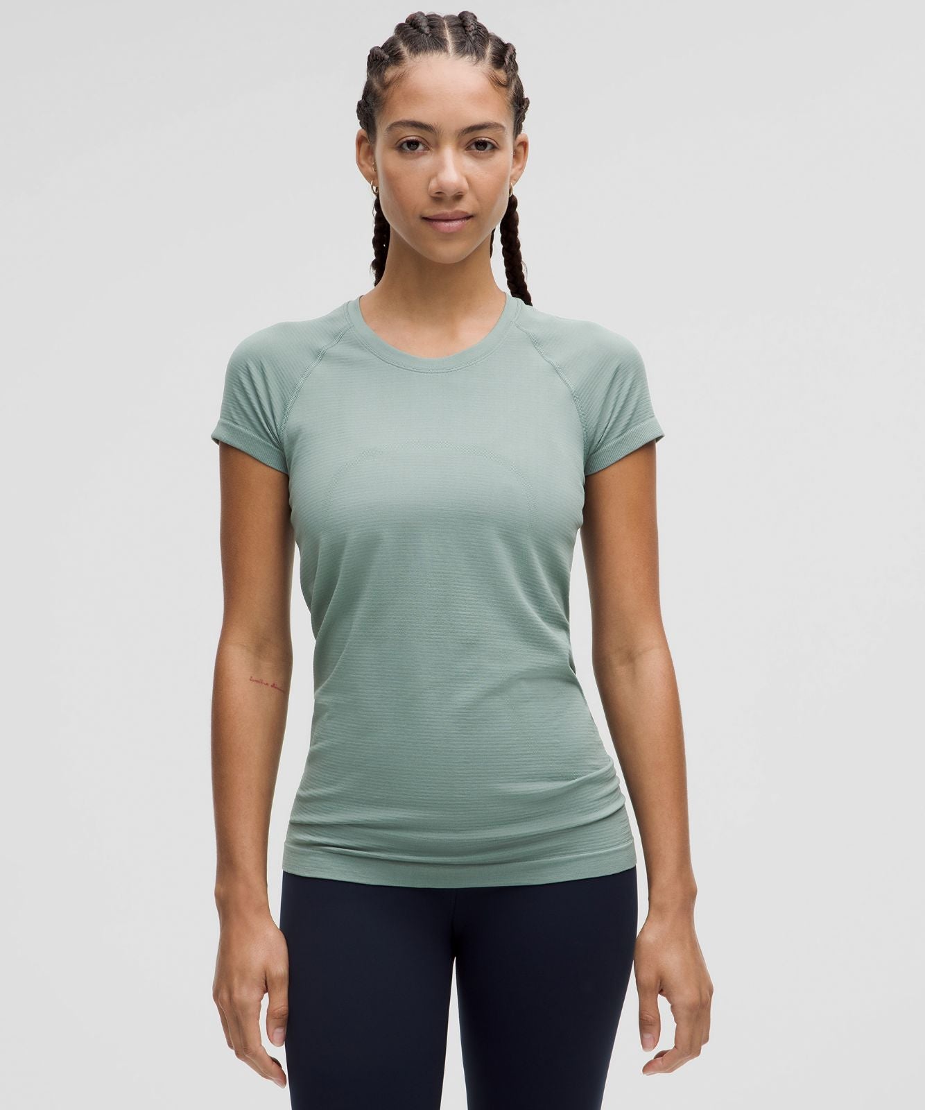 Swiftly Tech Short-Sleeve Shirt 2.0 *Hip Length Crater Blue/Crater Blue