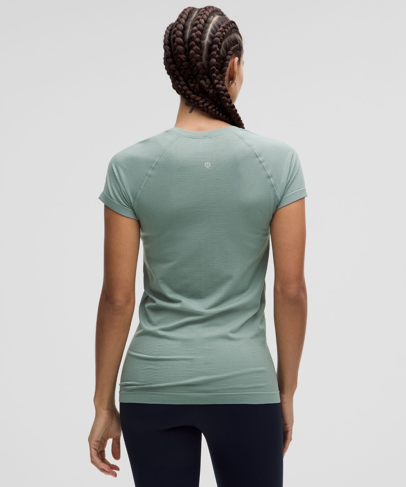 Swiftly Tech Short-Sleeve Shirt 2.0 *Hip Length Crater Blue/Crater Blue