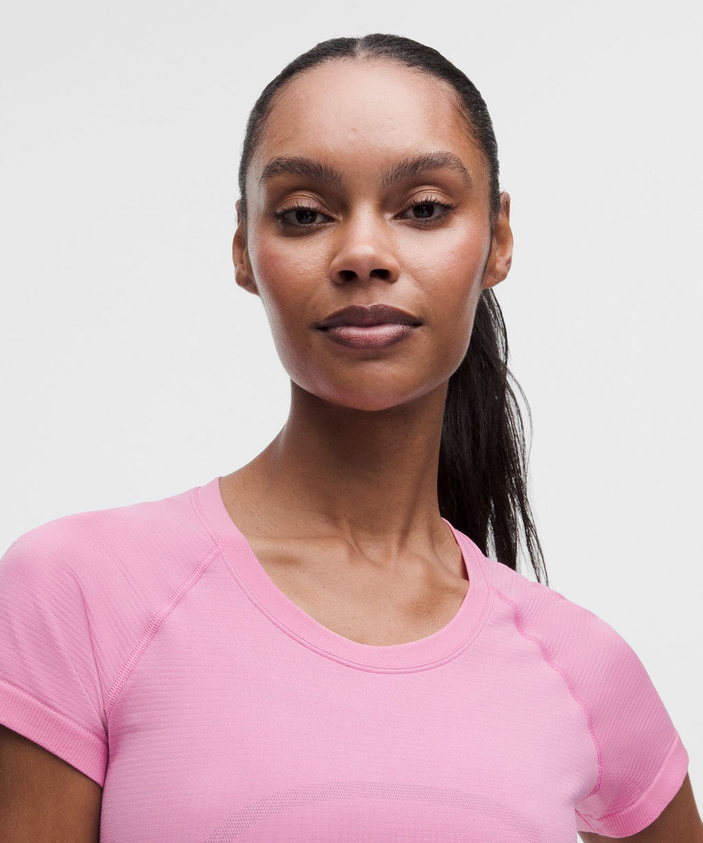 Swiftly Tech Short-Sleeve Shirt 2.0 *Hip Length Sweet Sorbet/Sweet Sorbet