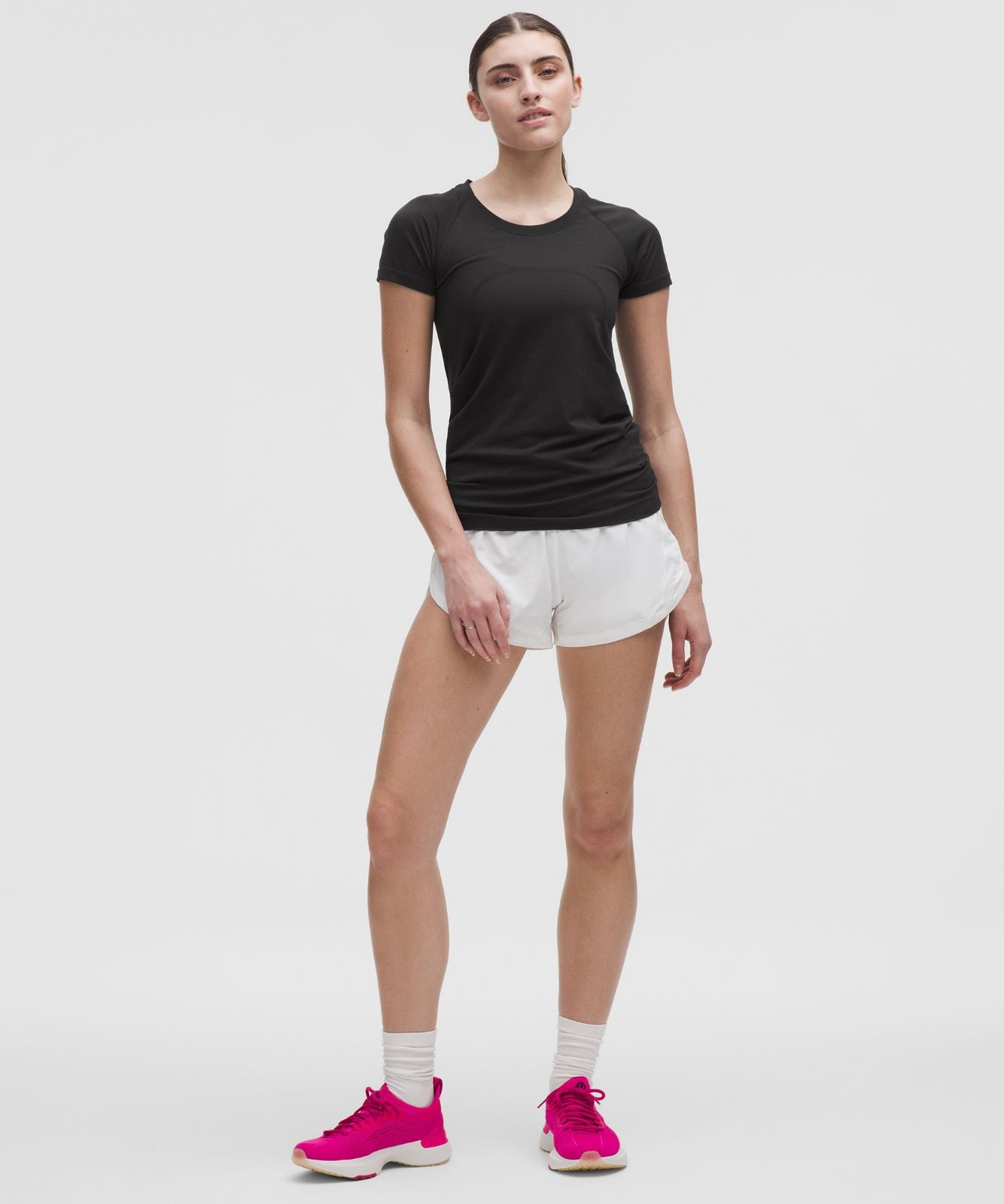 Swiftly Tech Short-Sleeve Shirt 2.0 *Hip Length Black/Black