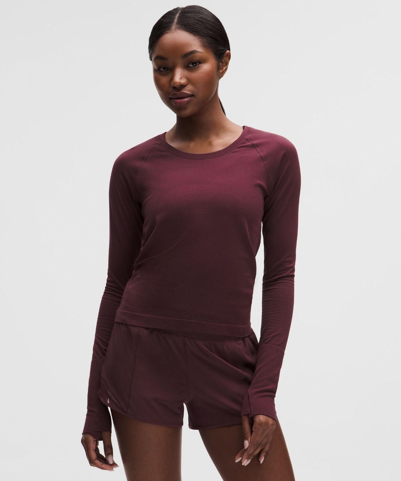 Swiftly Tech Long-Sleeve Shirt 2.0 *Waist Length Burgundy Bay/Burgundy Bay