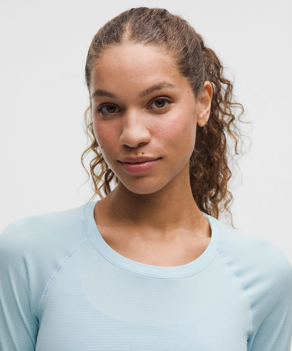 Swiftly Tech Long-Sleeve Shirt 2.0 *Waist Length Foam Cloud/Foam Cloud
