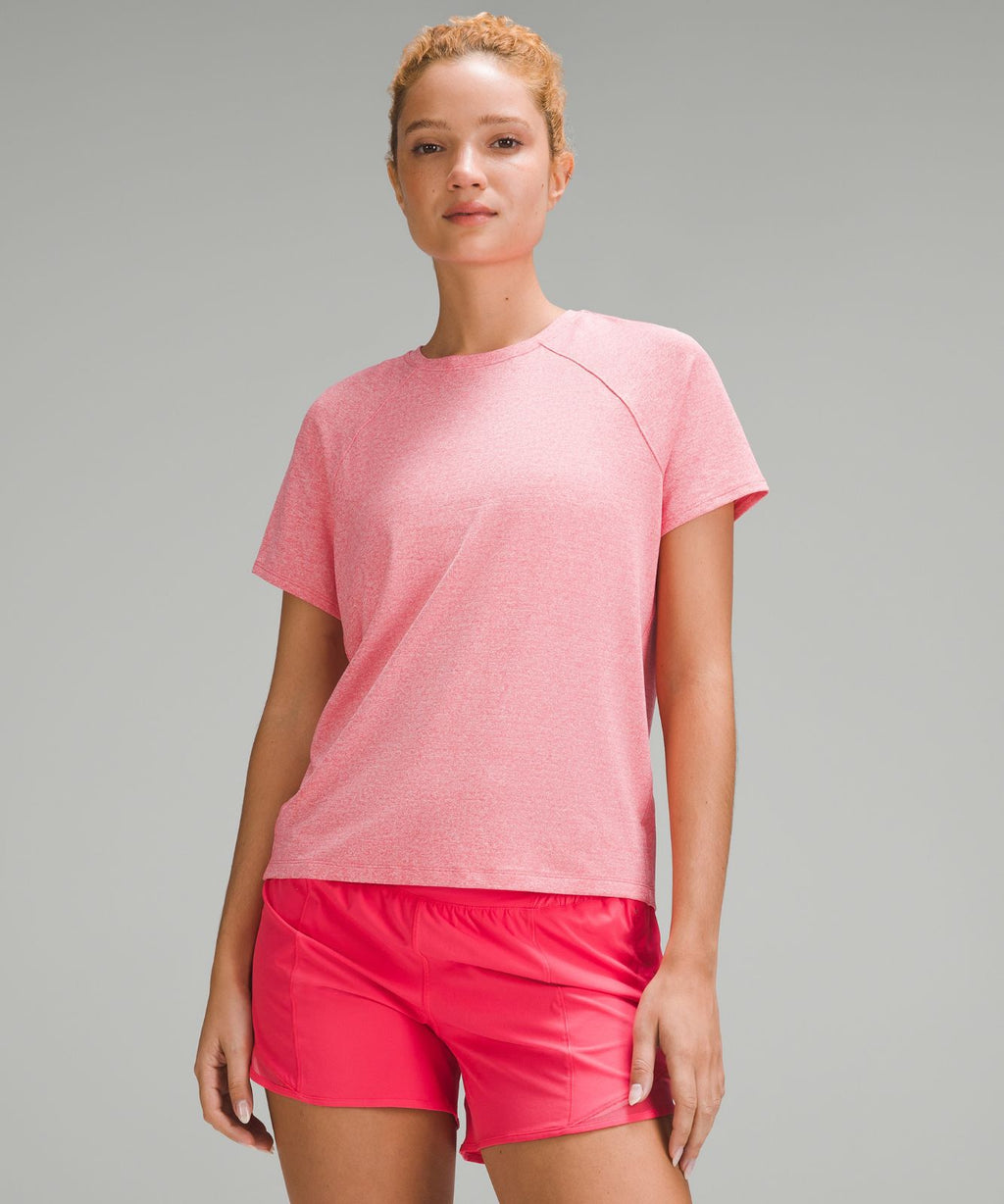 License to Train Classic-Fit T-Shirt Heathered Glaze Pink