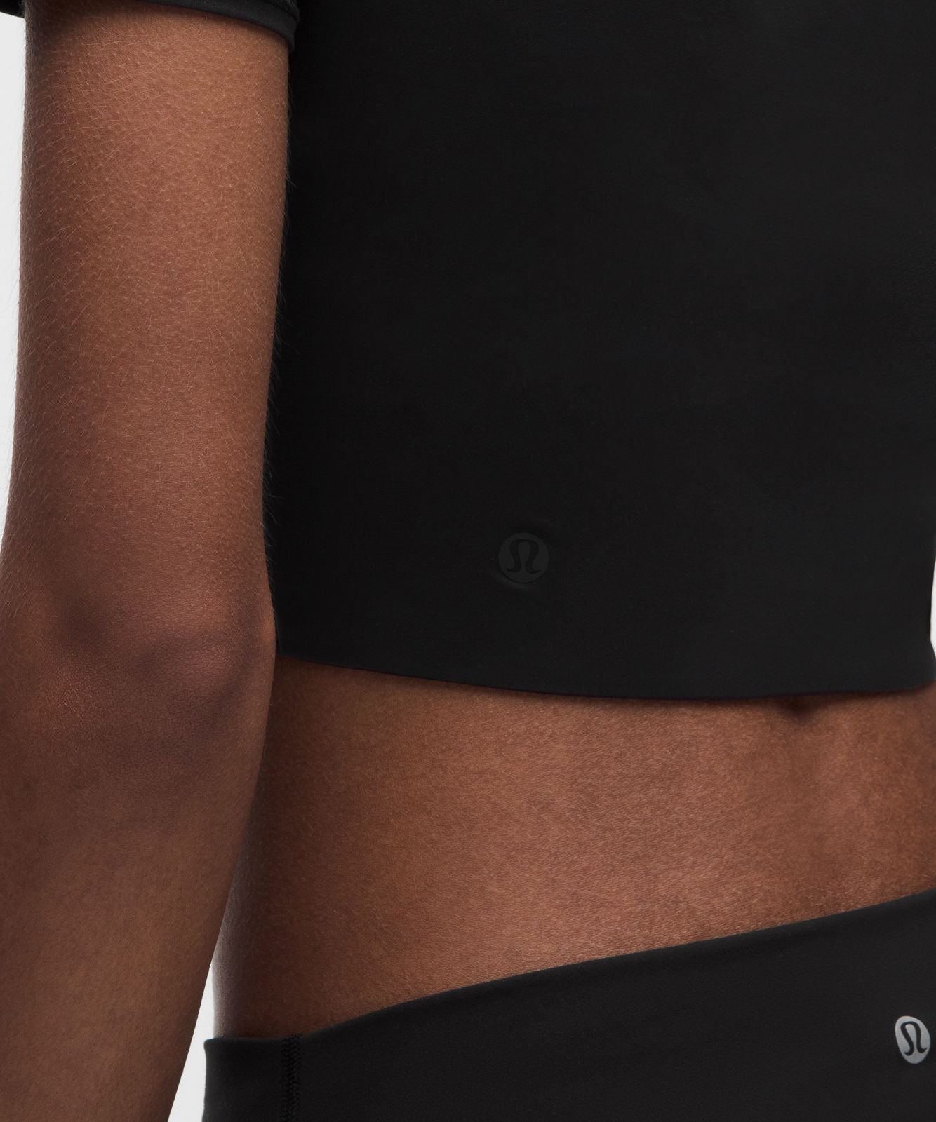 Wundermost Ultra-Soft Nulu Crewneck Cropped T-Shirt Black